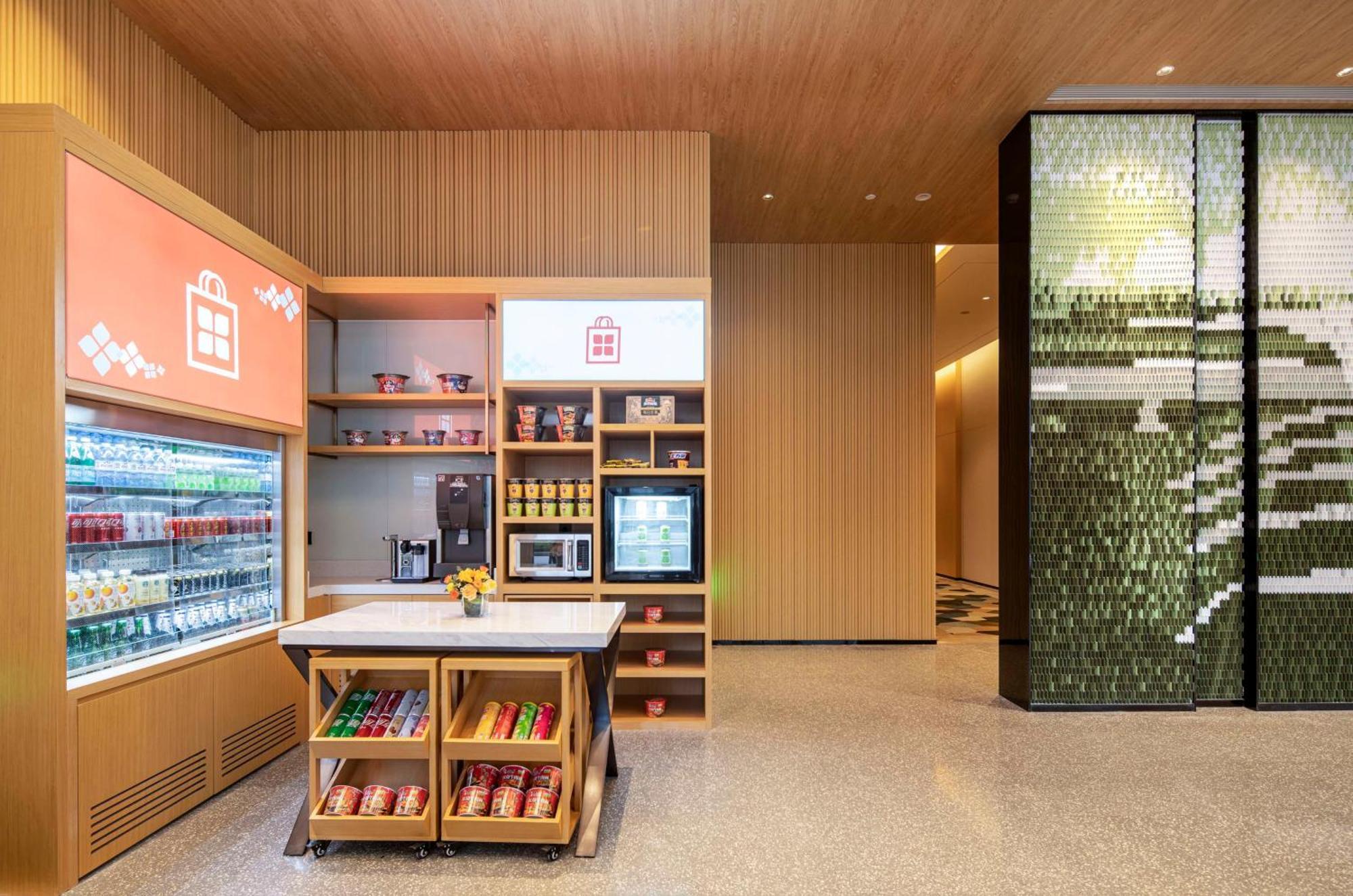 Hilton Garden Inn Shenzhen Airport,Enjoy 24-Hour One Way Free Delivery From Hotel To Shenzhen Baoan Airport On The Hour Exterior photo